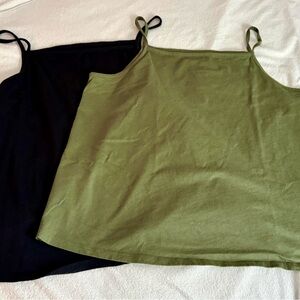 Set of Stylish Olive and Black Old Navy Women's Camisole Tops